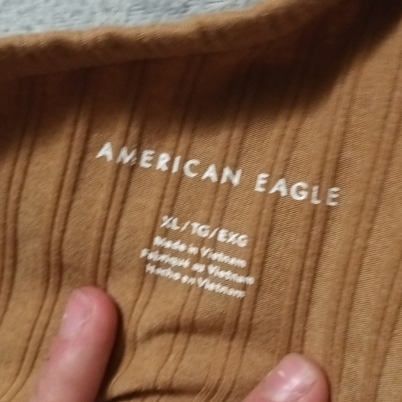side shoulder American eagle size xlarge top - Picture 4 of 4